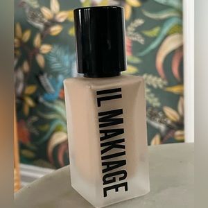 BRAND NEW Il Makiage Foundation Shade 020
